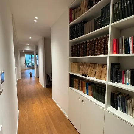 公寓 Luxury Attic In The - Garage Prenotabile