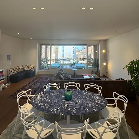 Luxury Attic In The - Garage Prenotabile Apartament *