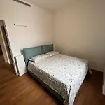 아파트 Luxury Attic In The - Garage Prenotabile *
