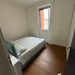 Luxury Attic In The - Garage Prenotabile 아파트 파르마