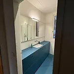 Luxury Attic In The - Garage Prenotabile Διαμέρισμα *