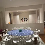 아파트 Luxury Attic In The - Garage Prenotabile 파르마
