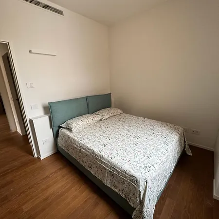 Apartmán Luxury Attic In The - Garage Prenotabile *