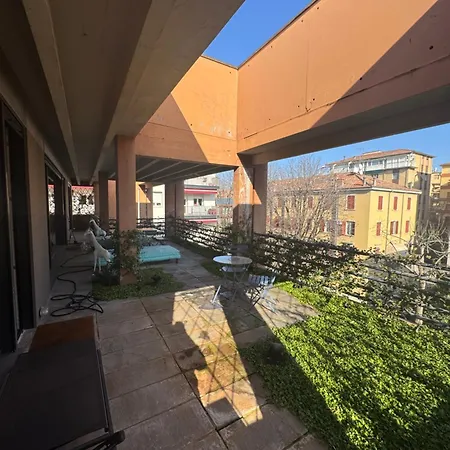 Luxury Attic In The - Garage Prenotabile