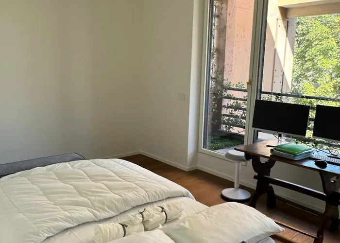 Luxury Attic In The - Garage Prenotabile