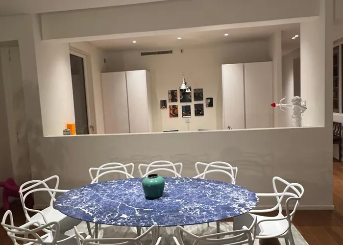 Daire Luxury Attic In The - Garage Prenotabile Parma